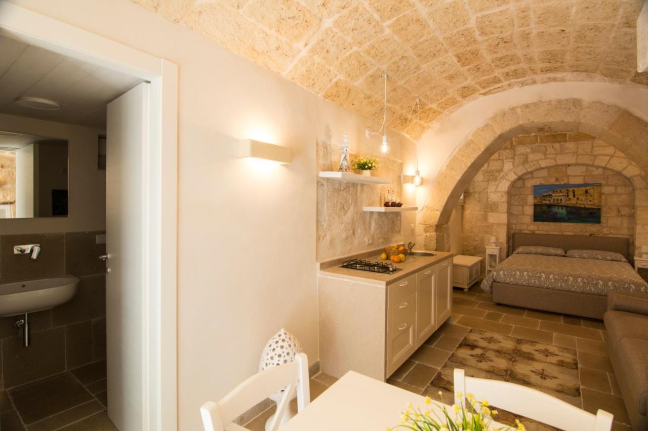 Dimore Del Borgo Antico - Il Sottano Монополи Екстериор снимка