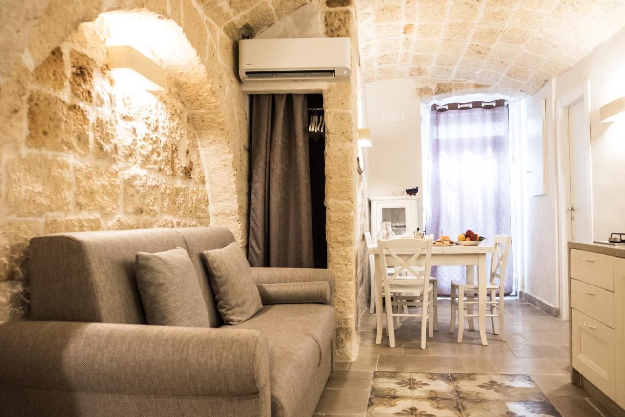 Dimore Del Borgo Antico - Il Sottano Монополи Екстериор снимка