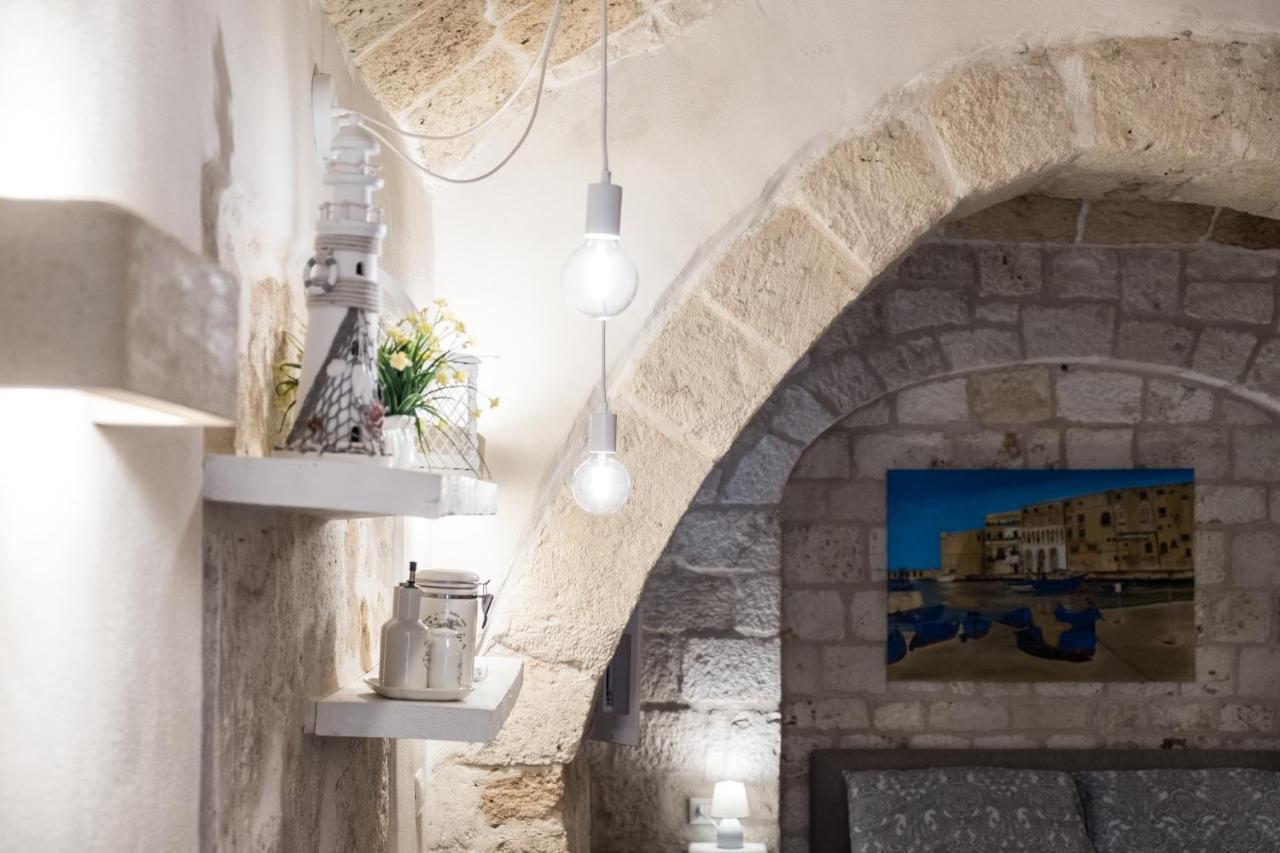 Dimore Del Borgo Antico - Il Sottano Монополи Екстериор снимка